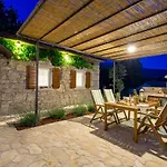 Aurania Villa