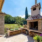 Aurania Villa *